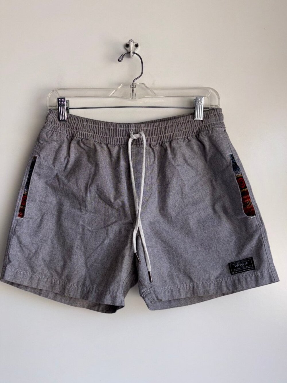 WOWIE Shorts Men’s Medium Gray Aztec